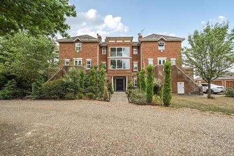 Laurel Court, Denham Road, Iver