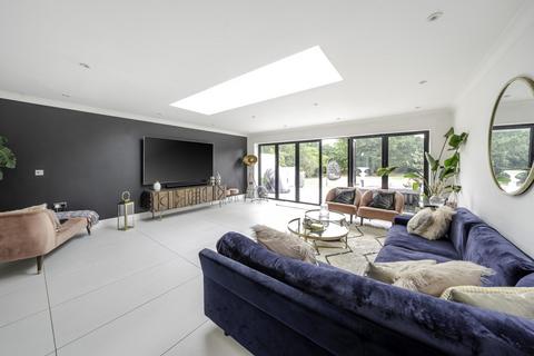 3 bedroom terraced house for sale, Laurel Court, Denham Road, Iver
