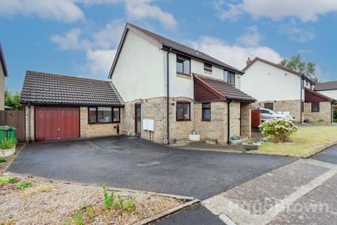 4 bedroom detached house for sale, Thornhill, Cardiff CF14