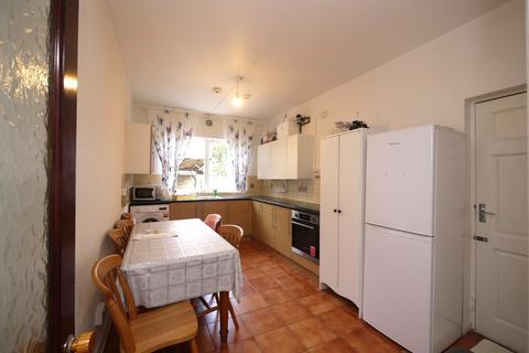3 bedroom terraced house for sale, Avenons Road, London,  E13