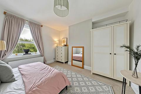 2 bedroom apartment for sale, The Green, Twickenham