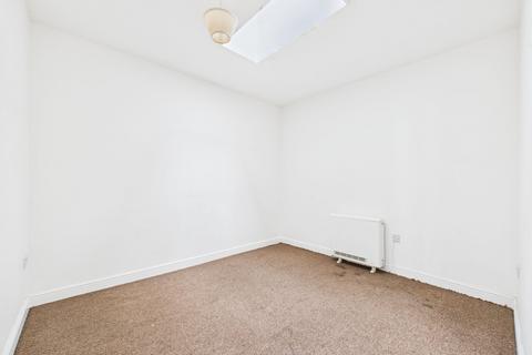 108 Cleethorpe Road, Grimsby, DN31 3HW