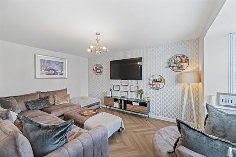 4 bedroom detached house for sale, Volans Drive, Westbrook, WA5
