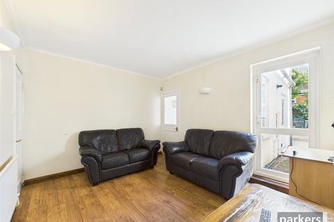 undefined, Pitcroft Avenue, Berkshire RG6
