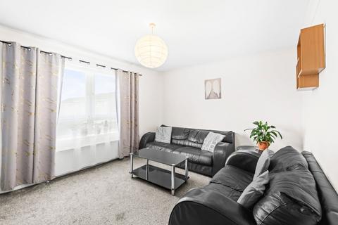 undefined, Heatherbell Court, Harthill, ML7