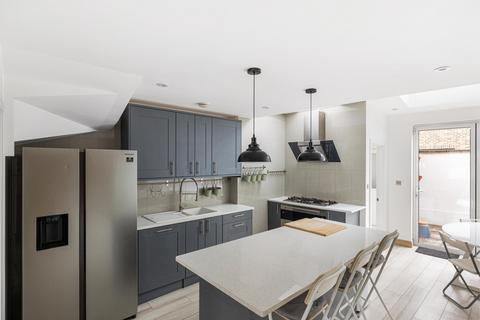 4 bedroom terraced house for sale, Colehill Lane, London, SW6.