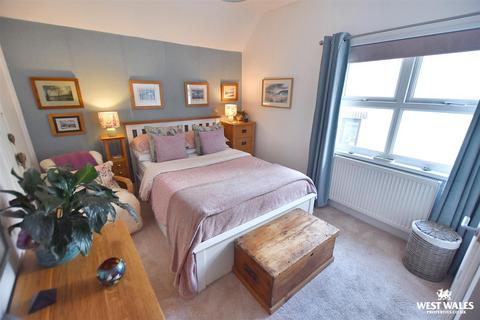undefined, Cosheston, Pembroke Dock