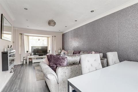 6 Babbington Crescent, Gedling, Nottingham, NG4 4ER
