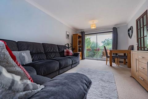 1 bedroom flat for sale, Montargis Way, Crowborough TN6