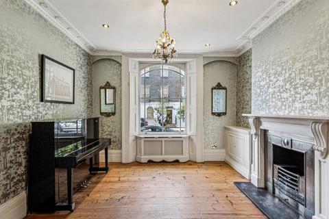 undefined, St. Peter's Street, London, N1