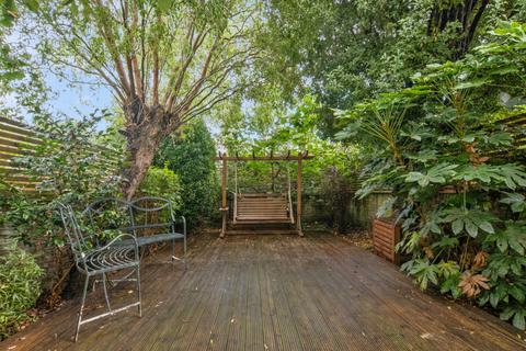 undefined, St. Peter's Street, London, N1