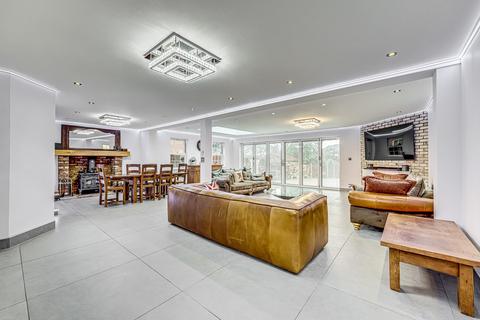 5 bedroom detached house for sale, Fobbing SS17