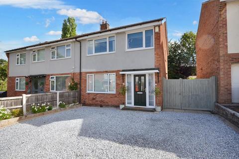 6 Bridge Crescent, Stone, ST15 0EZ