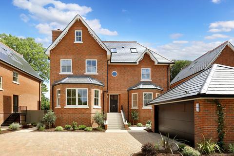 Hedsor Road, Bourne End, Buckinghamshire, SL8