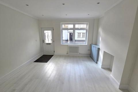 2 bedroom terraced house for sale, Cambridge Road, Sandy SG19