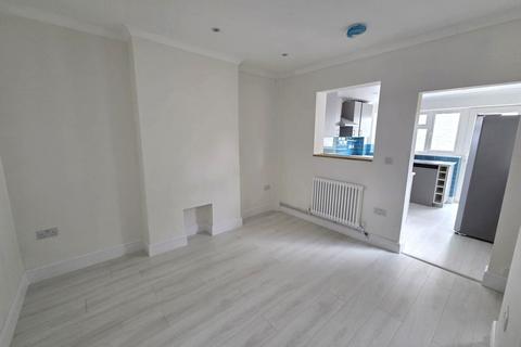 2 bedroom terraced house for sale, Cambridge Road, Sandy SG19