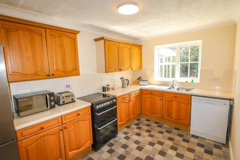 3 bedroom detached house for sale, Eisenhower Drive, St Leonards-on-Sea, TN37