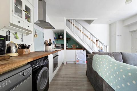 2 bedroom cottage for sale, Fore Street, Hartland