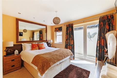 undefined, Portland Street, Cheltenham, Gloucestershire, GL52