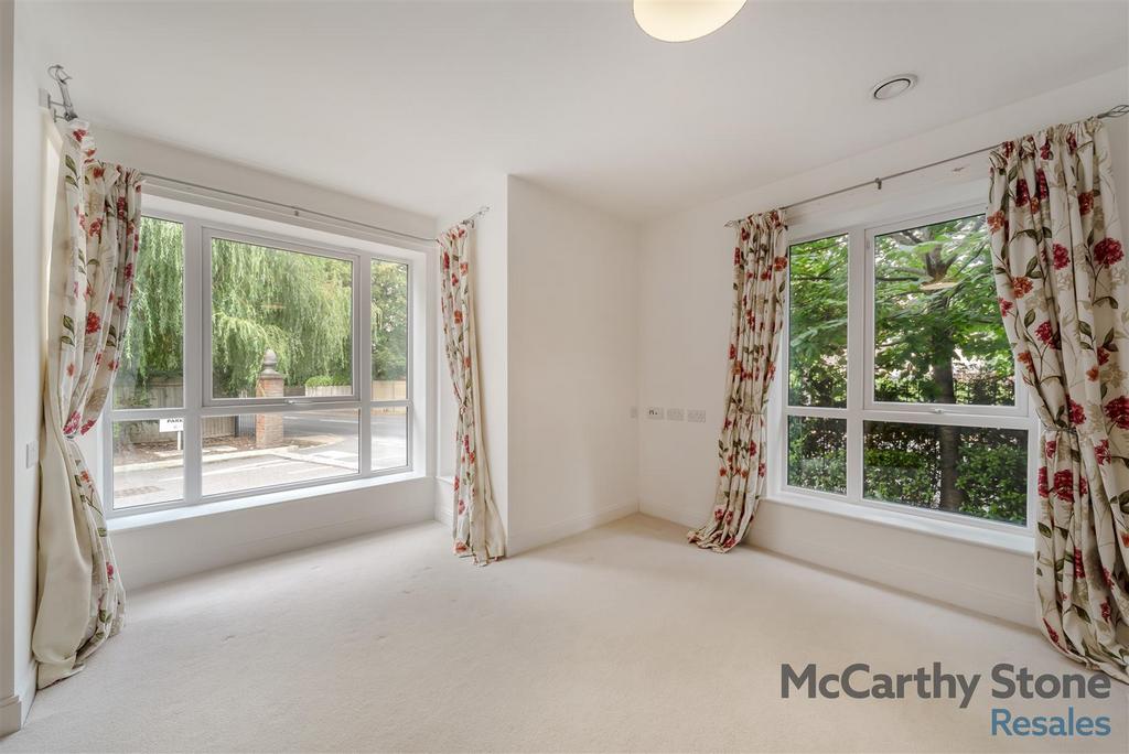 8660980-interior15.jpg