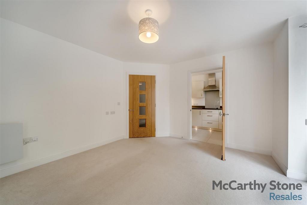 8660980-interior11.jpg