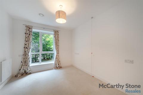 undefined, Birch Place, Dukes Ride, Crowthorne, Berkshire, RG45 6GT