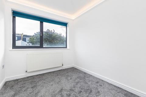 3 bedroom terraced house for sale, Ashleigh Mews, London SE15