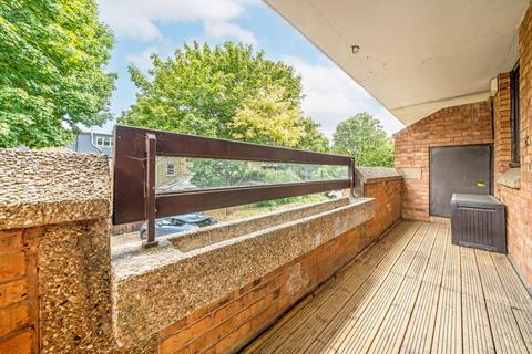 1 bedroom flat for sale, Mary Datchelor Close, London SE5