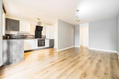 1 bedroom flat for sale, Mary Datchelor Close, London SE5