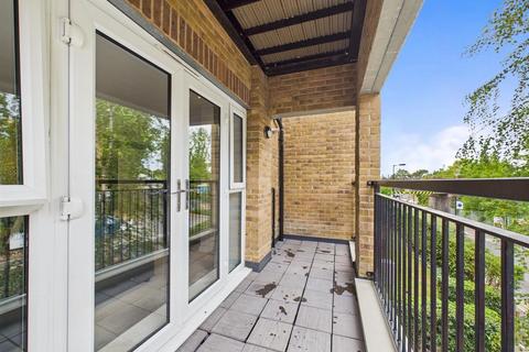 2 bedroom flat for sale, Selsdon Road, South Croydon CR2
