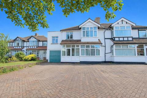 undefined, Redford Avenue, Wallington SM6