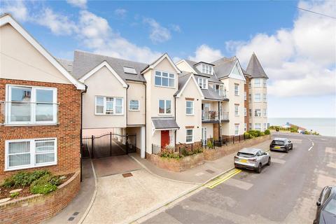 2 bedroom ground floor flat for sale, Ridgeway Cliff, Herne Bay, Kent