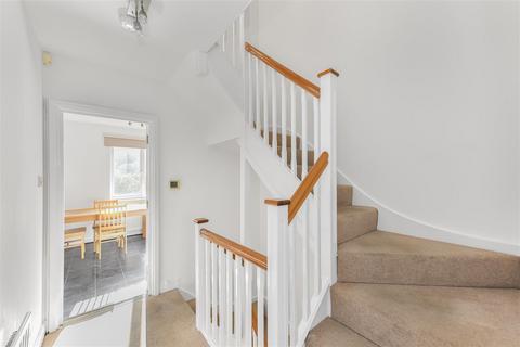 4 bedroom apartment to rent, Torres Square, Isle of Dogs, London, E14