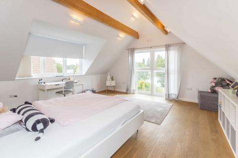 4 bedroom detached house for sale, Lower Ham Road, Kingston Upon Thames KT2
