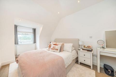 2 bedroom flat for sale, West Hill, London SW15