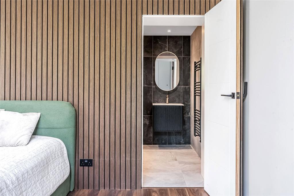 Ensuite