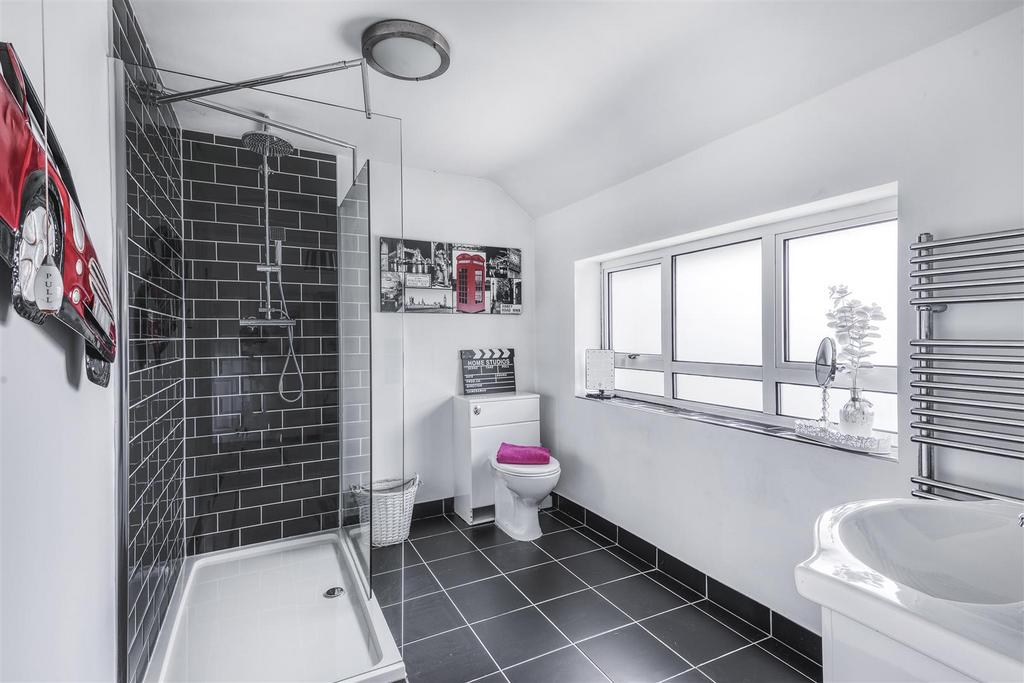 Ensuite