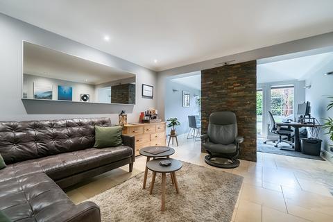 undefined, Arthur Close, BAGSHOT GU19
