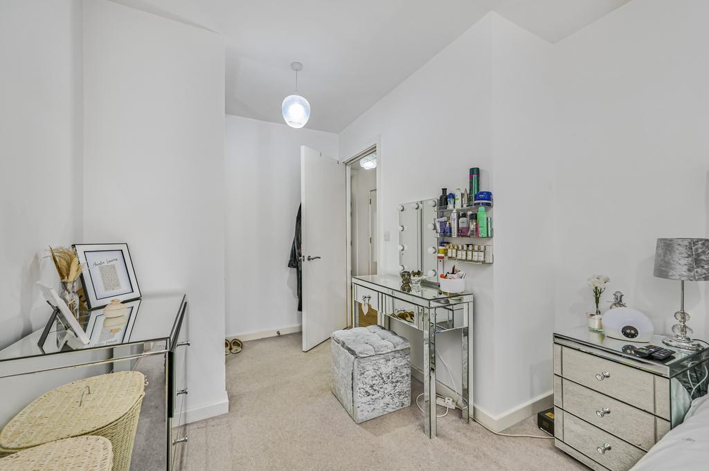 Lauren Burnett - Amelia Street, London, SE17...
