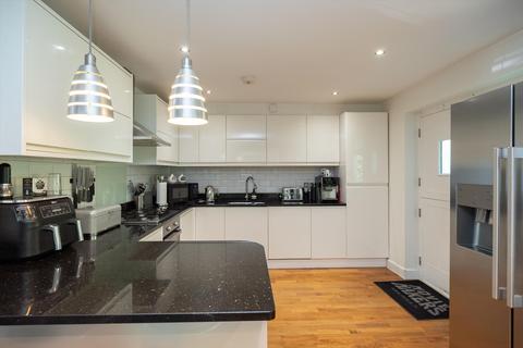 undefined, Heath Ridge Green, Cobham, Surrey, KT11