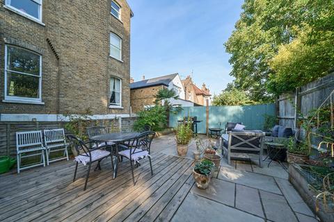 3 bedroom flat for sale, Leigham Court Road, Streatham, London, SW16