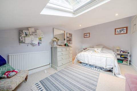 3 bedroom flat for sale, Leigham Court Road, Streatham, London, SW16