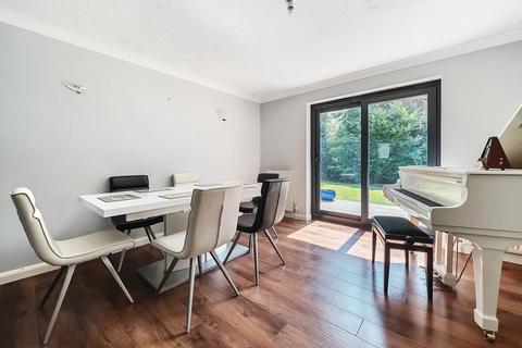 4 bedroom detached house for sale, Stonehill Road, Hampshire GU35