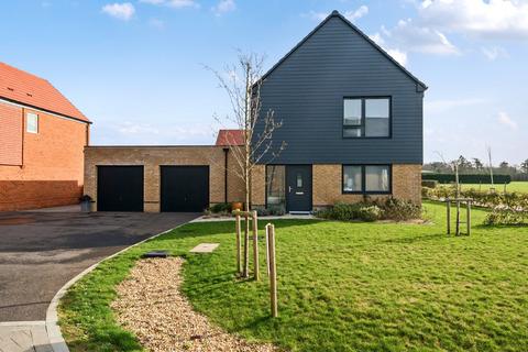 Romaine Road, Cranleigh, GU6