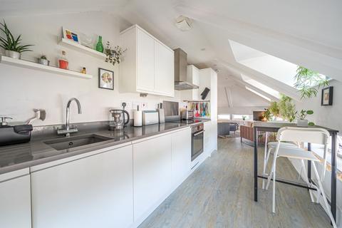 2 bedroom flat for sale, Tower Street, Parmenter House Tower Street, SO23