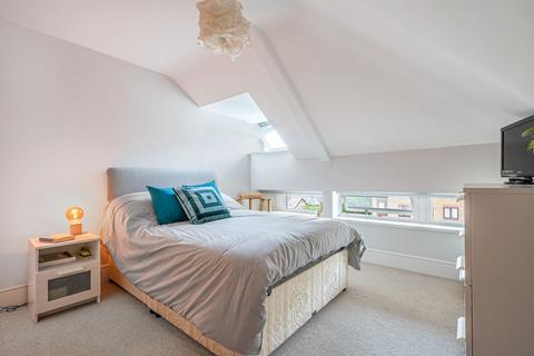 2 bedroom flat for sale, Tower Street, Parmenter House Tower Street, SO23