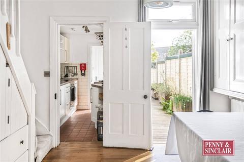 2 bedroom terraced house for sale, Harpsden Road, RG9 1ED
