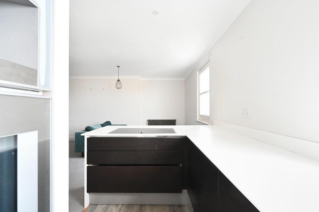 Apartment in Hove - View 5