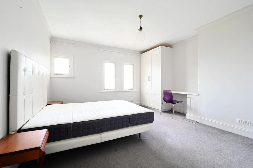 Apartment in Hove - More