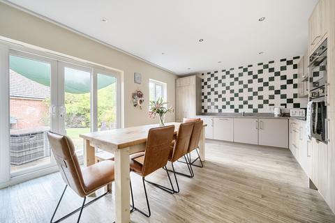 undefined, Ashcombe Close, Swindon, SN3